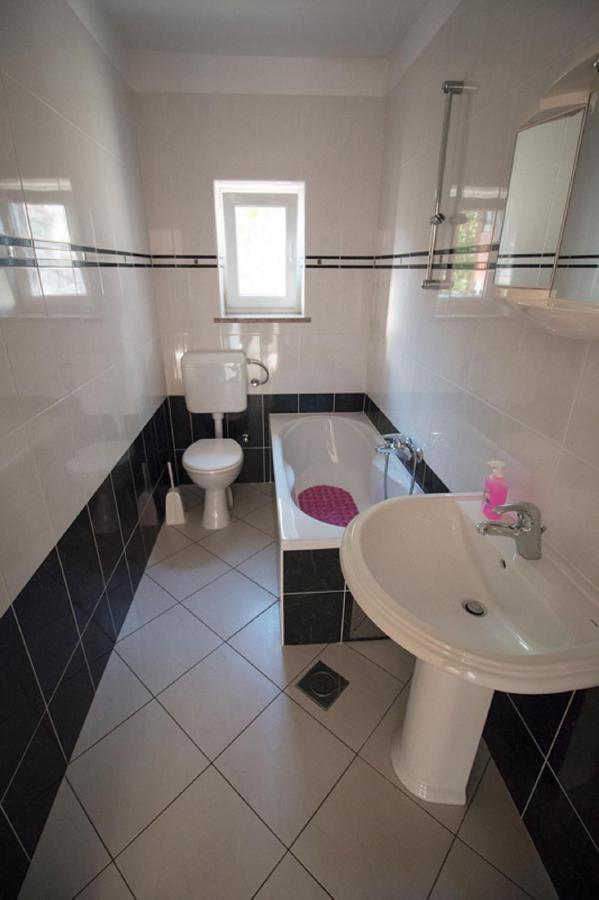 Marijanka Apartment สเวติยูไร ภายนอก รูปภาพ